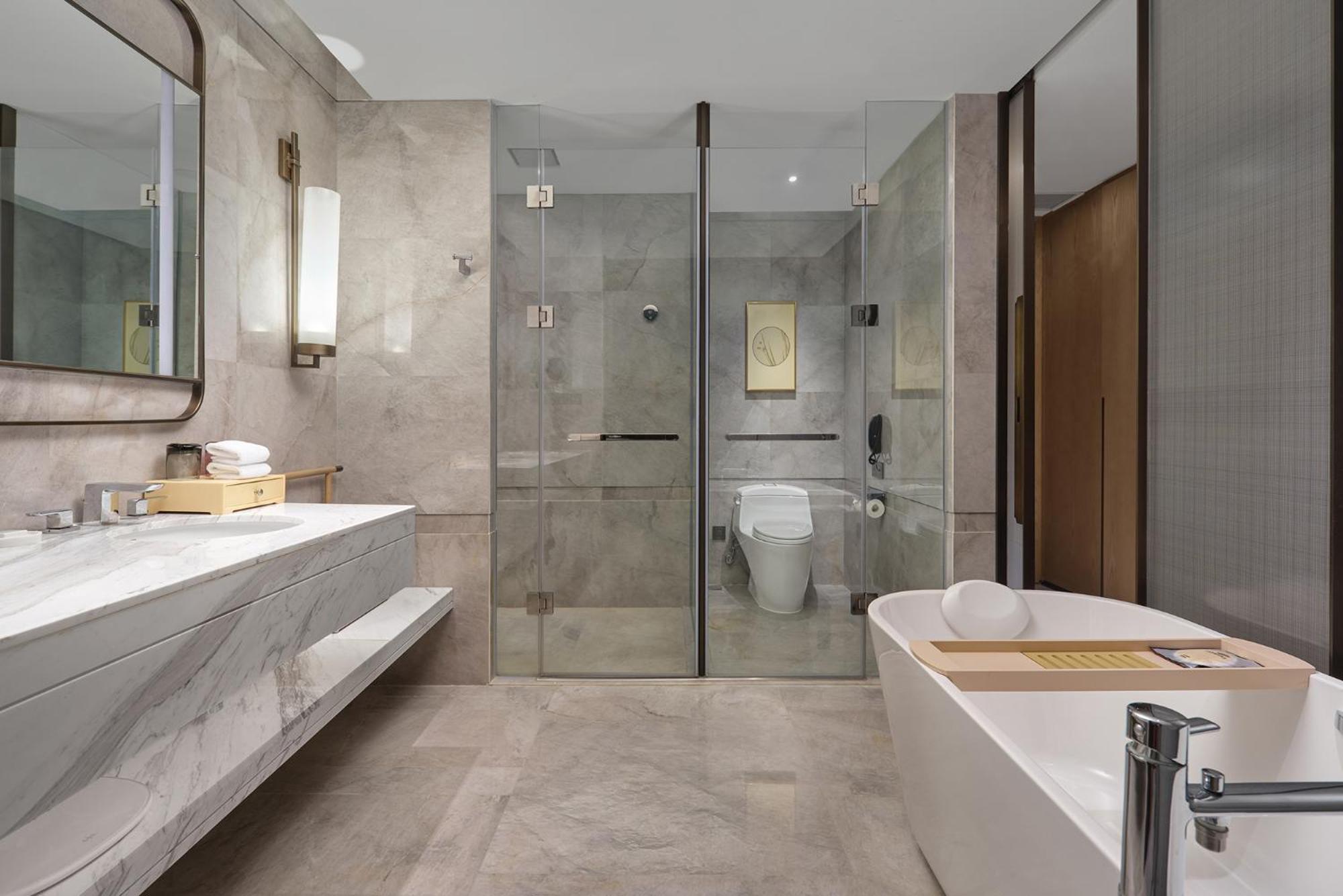 Dongguan Dongcheng International Hotel - Free Shuttle Buses For Executive Room Guests During Canton Fair Εξωτερικό φωτογραφία