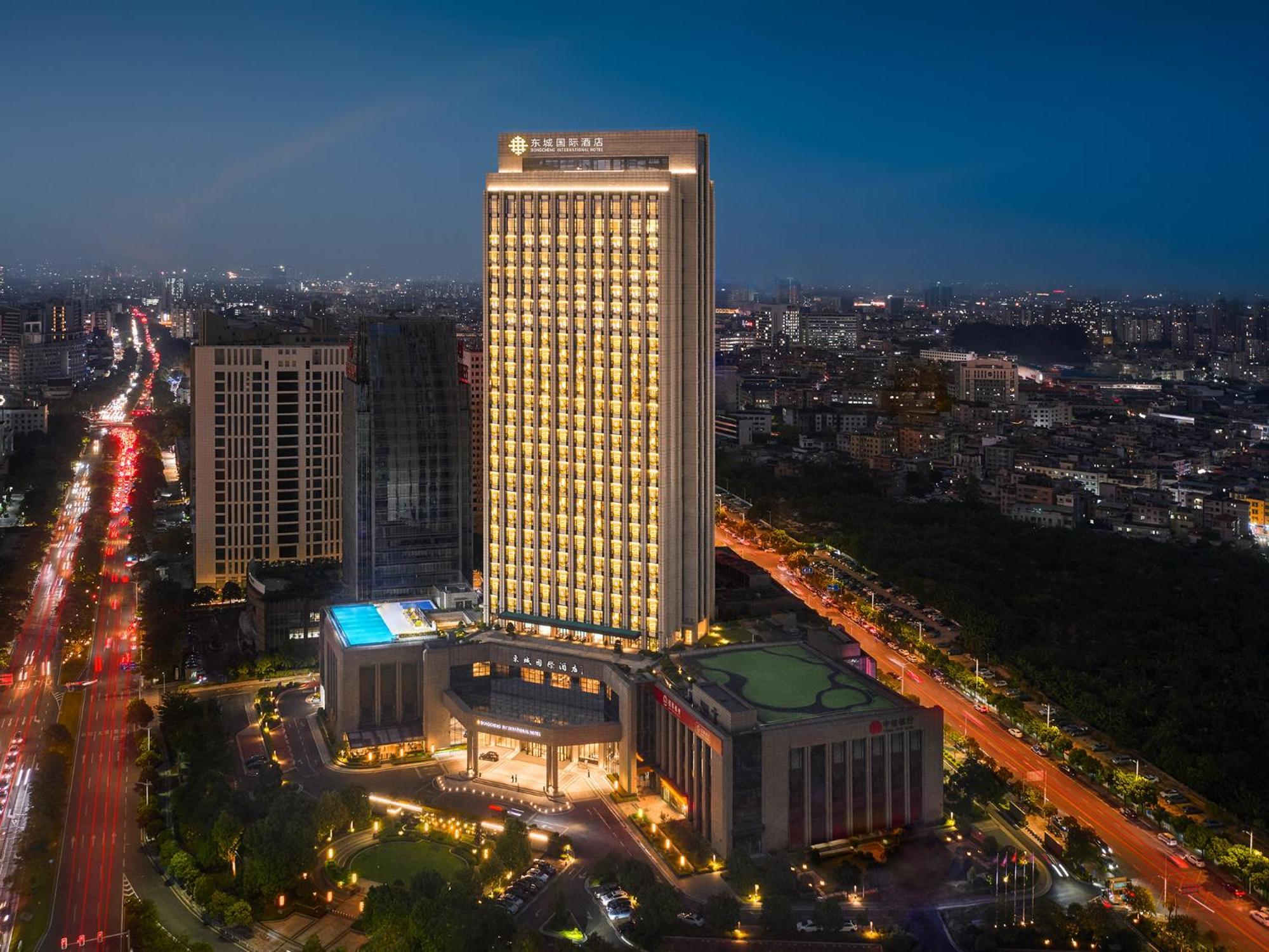 Dongguan Dongcheng International Hotel - Free Shuttle Buses For Executive Room Guests During Canton Fair Εξωτερικό φωτογραφία