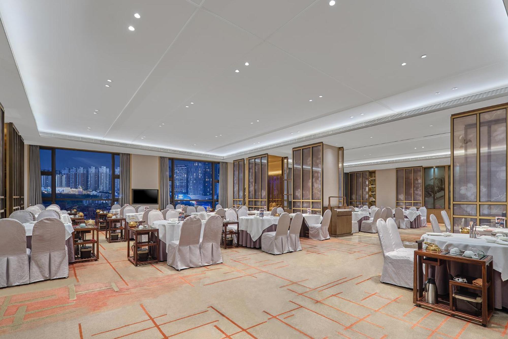 Dongguan Dongcheng International Hotel - Free Shuttle Buses For Executive Room Guests During Canton Fair Εξωτερικό φωτογραφία