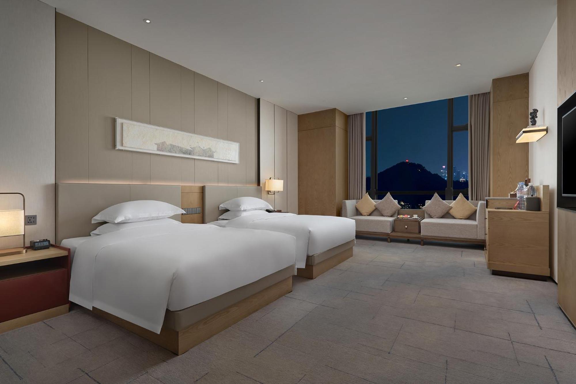 Dongguan Dongcheng International Hotel - Free Shuttle Buses For Executive Room Guests During Canton Fair Εξωτερικό φωτογραφία