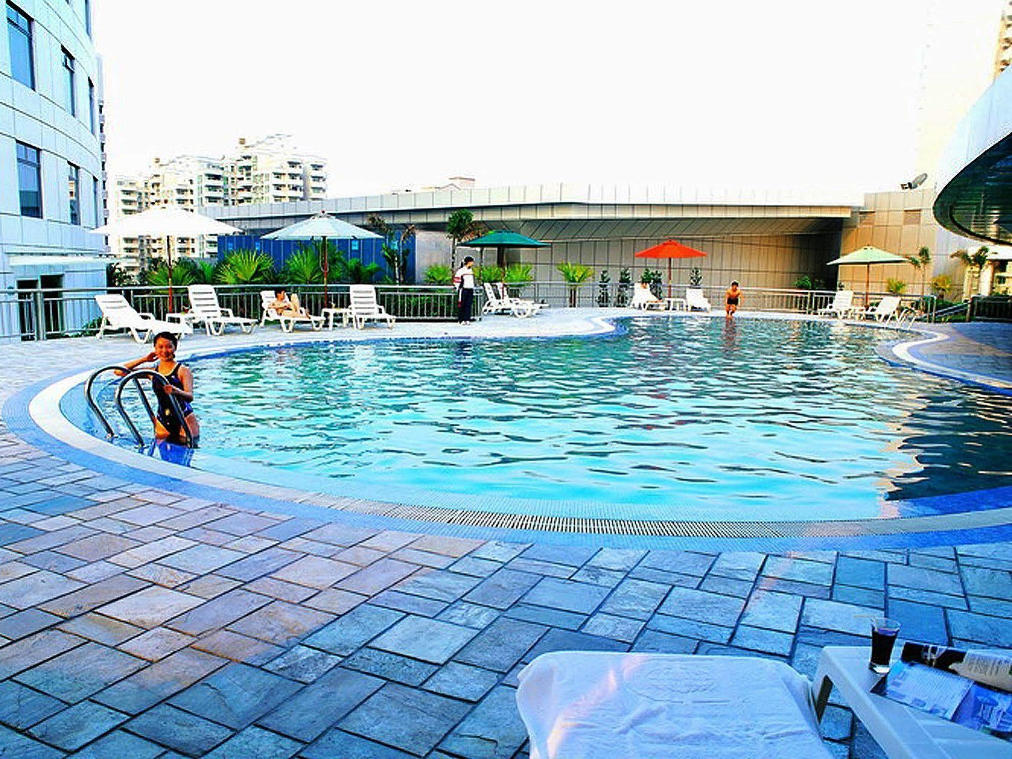 Dongguan Dongcheng International Hotel - Free Shuttle Buses For Executive Room Guests During Canton Fair Εξωτερικό φωτογραφία